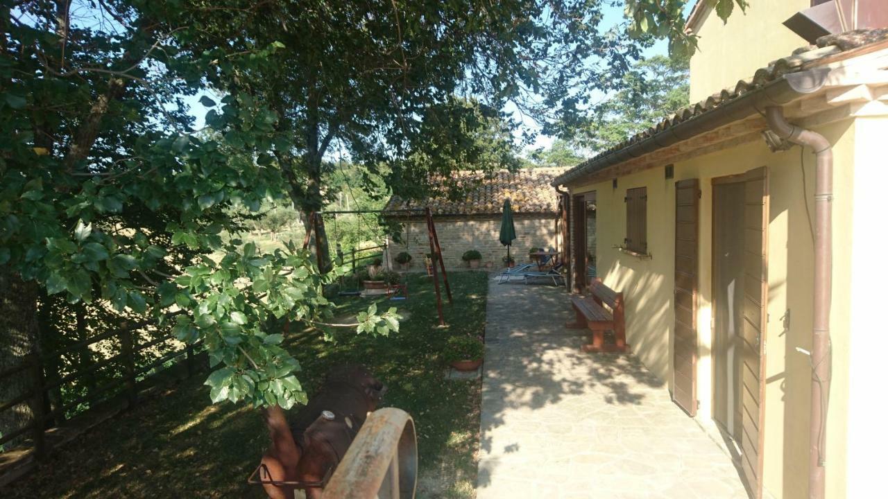 Agriturismo "Le Piagge" Castelplanio Exteriör bild
